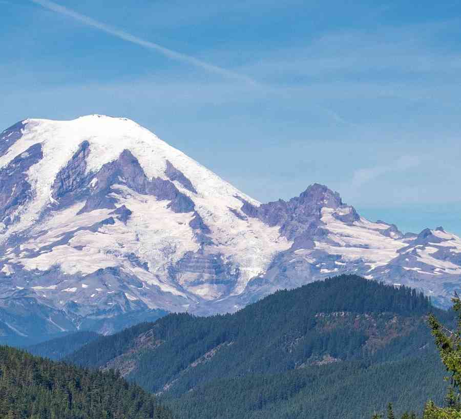 Mount Rainier National Park in the state of Washington in summer.