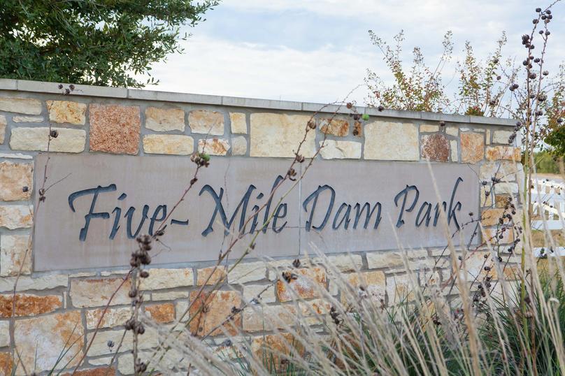 Five-Mile Dam Park monument